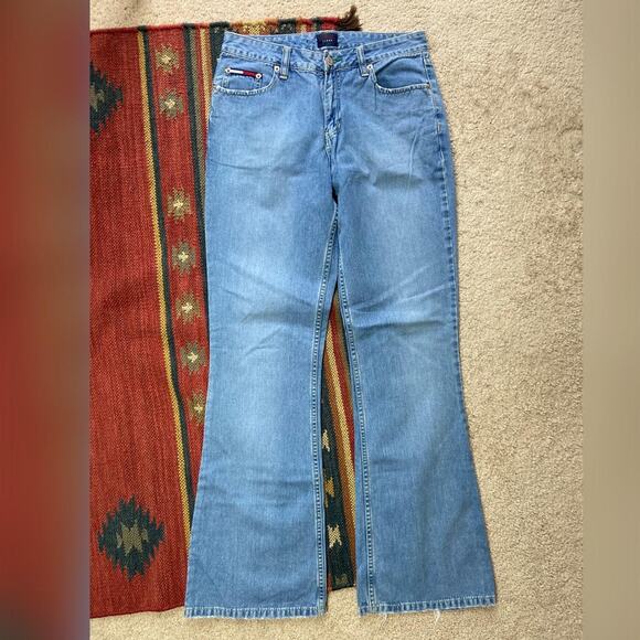 Tommy Hilfiger Vintage Y2K Bootcut Flare Jeans size 8/29 - Picture 1 of 6